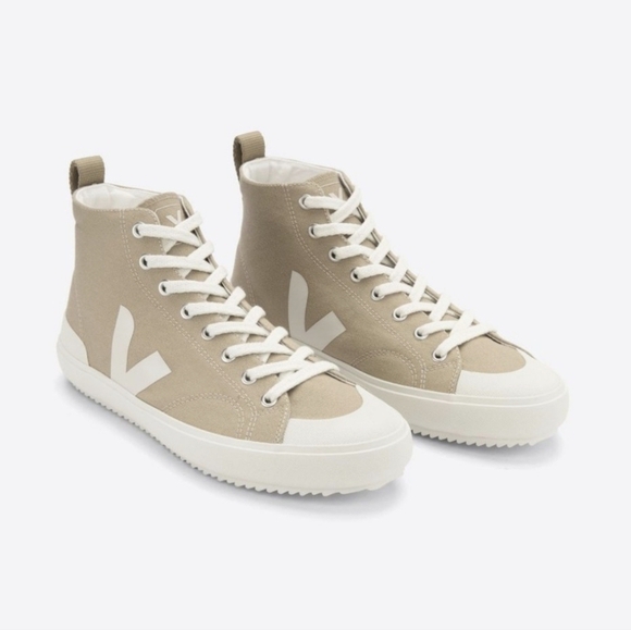 Veja Tan and Cream Women's Sneakers - Picture 2 of 10